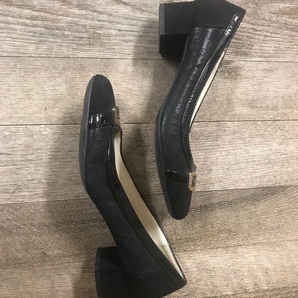 Anne Klein Size 6.5 Leather Chunky Heels - Picture 4 of 6